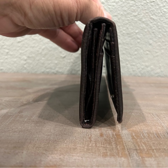 Authentic Vintage Women’s Prada Wallet - Picture 4 of 15